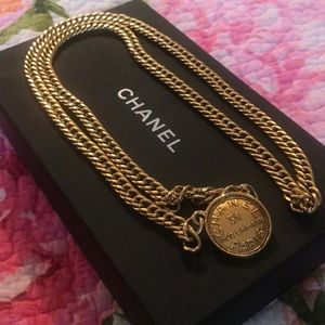 Beautiful Vintage Gold Chanel Chain Belt